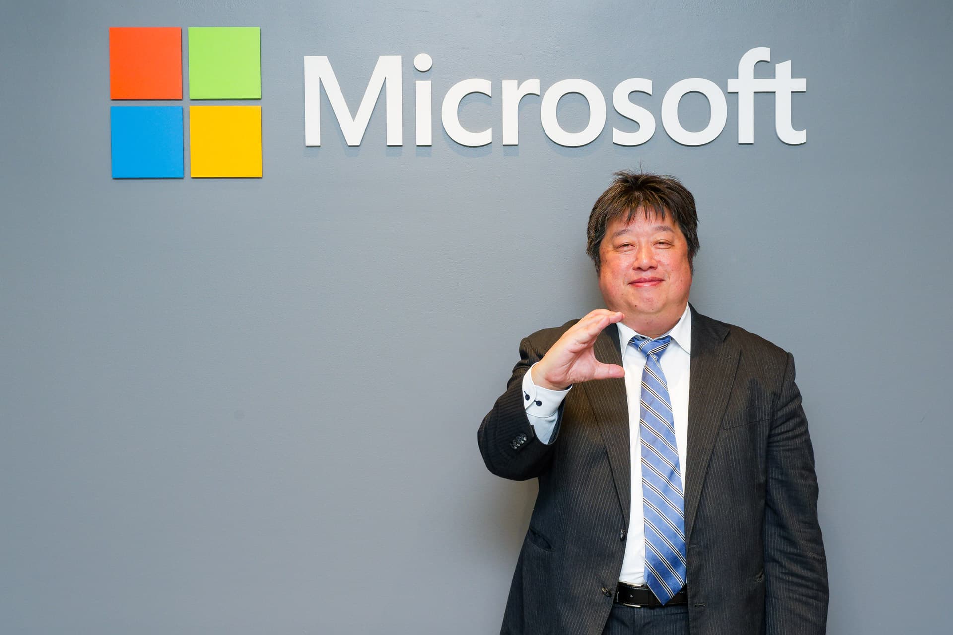 マイクロソフト岡嵜氏に聞くAIエージェント時代で企業がとるべき選択肢 変革に必要な考え方とソリューション