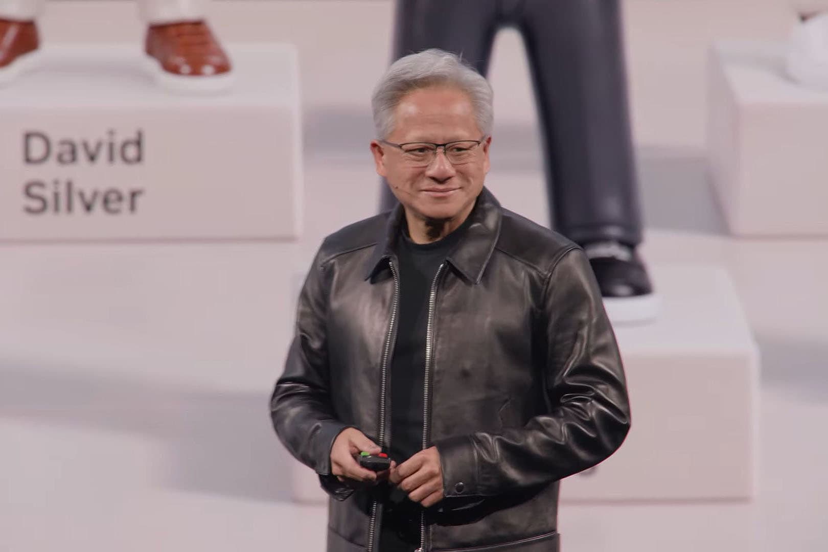 NVIDIA フアンCEO、モジュール式AIファクトリーからフィジカルAI、自動運転まで最新の展開を語る AI・GPUコンピューティングカンファレンス「GTC Berlin 2026」基調講演