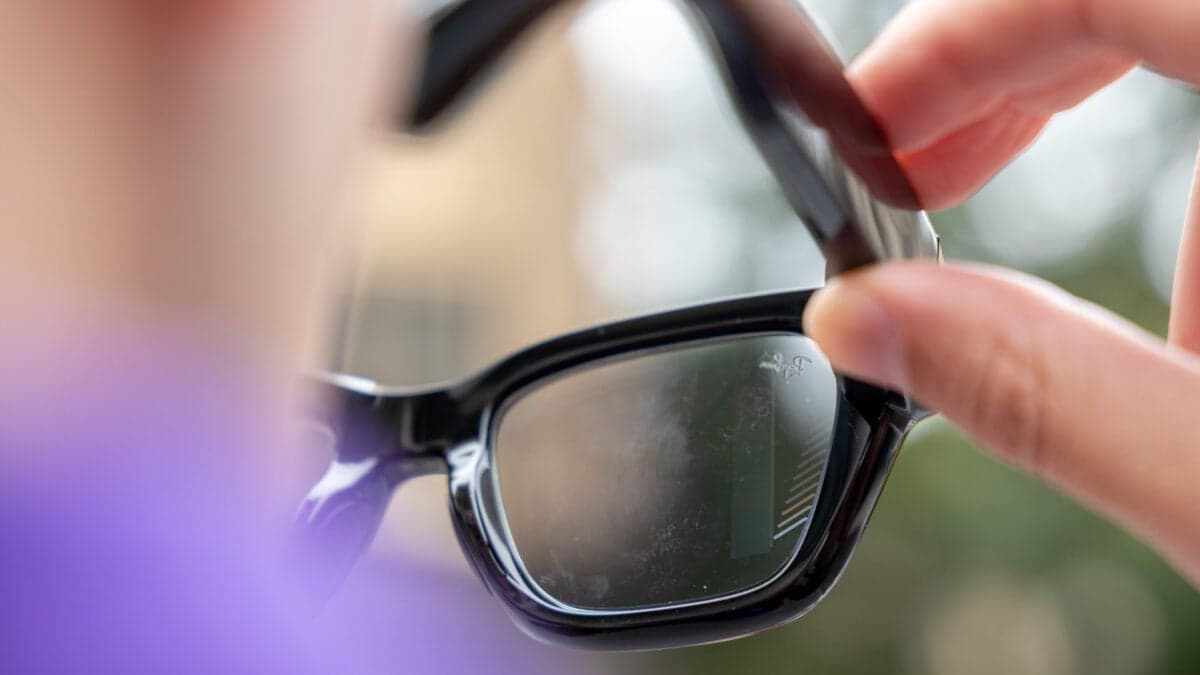 Some Retailers Are Opting Out of Selling Smart Glasses