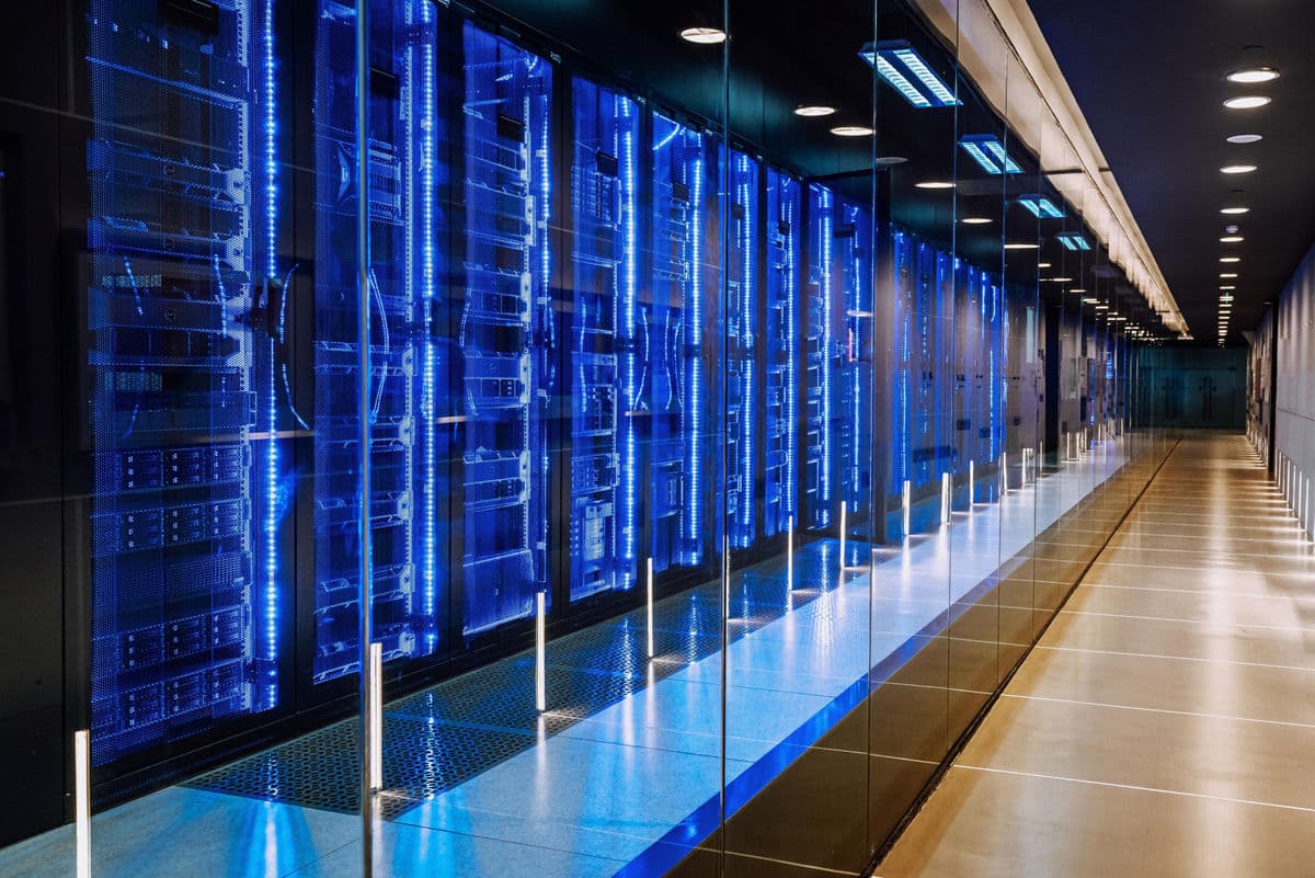 Microsoft claims that 'the power consumption of a single question to the AI is about the same as running a microwave oven for a few seconds,' up to 1/20th of previous estimates. - gigazine.net