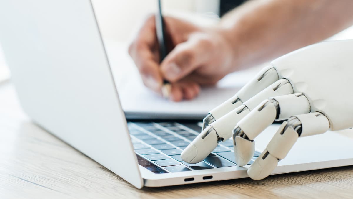 画像がAI生成かどうかを判別して出どころを調べるGoogleのAIツール「Backstory」はメディアのファクトチェックを迅速化している