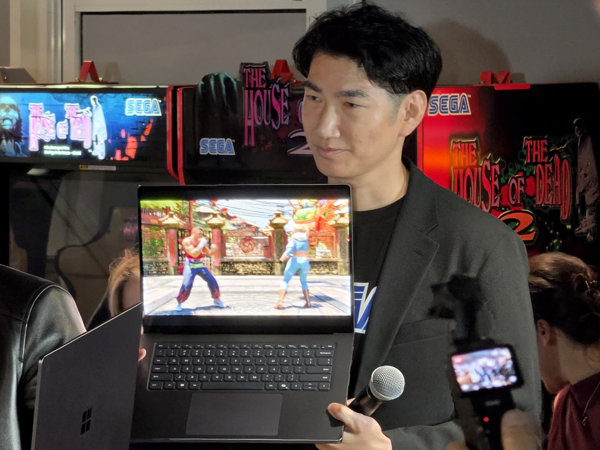 NVIDIAのジェンスン・フアンCEOが東京・秋葉原でセガとの協業を発表 セガのゲームタイトルが「RTX Spark」に順次登場！