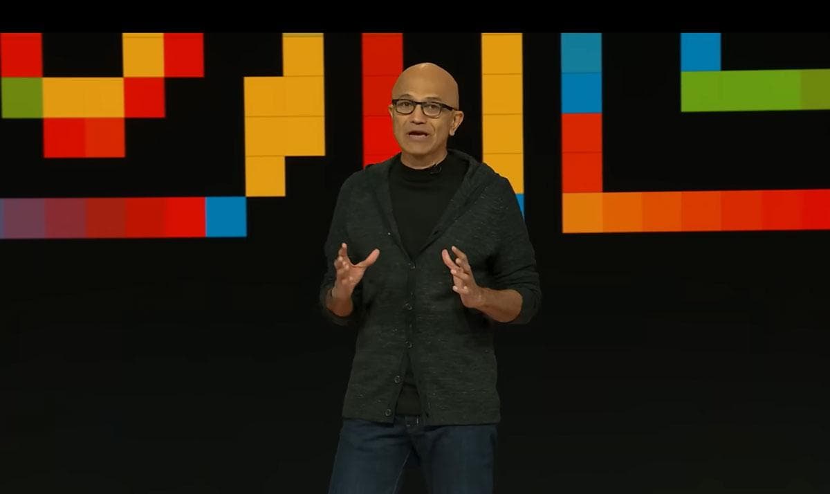 米マイクロソフトのサティア・ナデラCEO、最先端AIに「緊急停止ボタン」提言