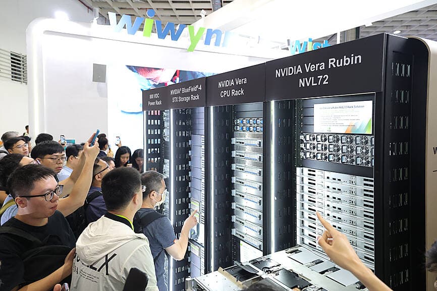 Wistron sales hit record