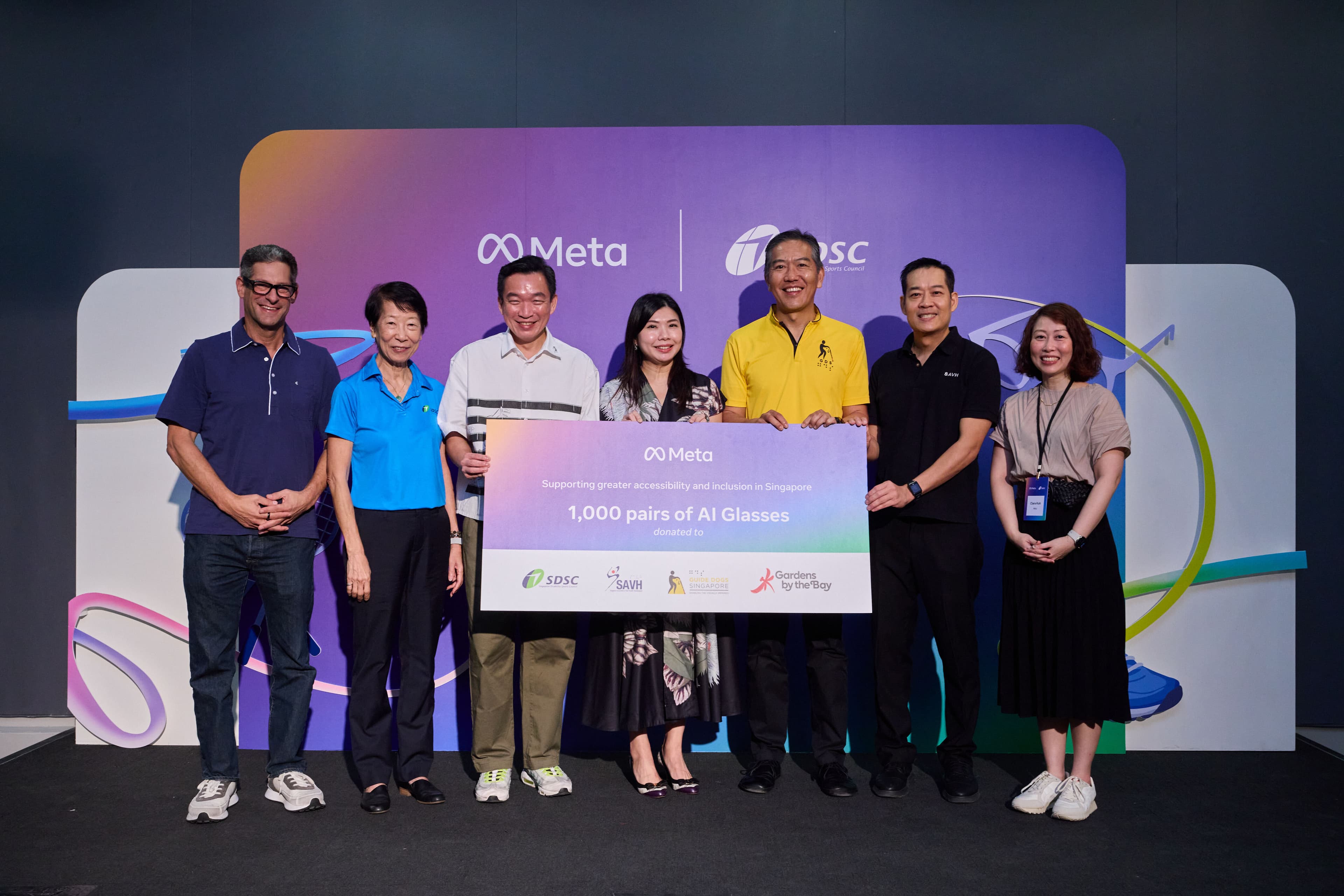 Meta donates 1,000 Ray-Ban Meta glasses in Singapore with a $30,000 training grant