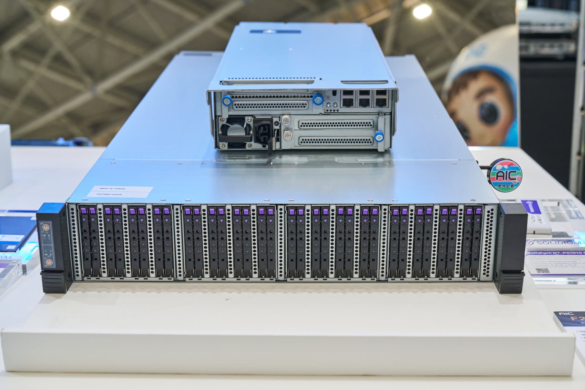 AIC Gets Flashy with 32 SSD Bay JBOF Server for Key Value Caching