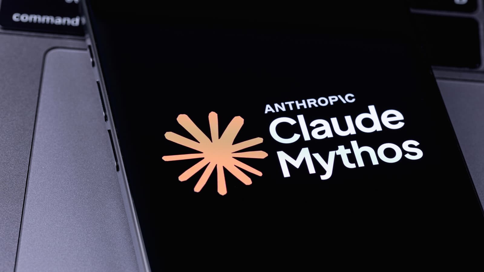 研究者の活動を妨害したポリシーをAnthropicが撤回 - Engadget